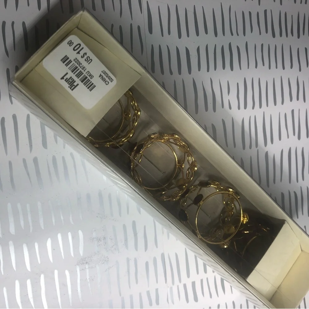 PIER 1 napkin rings four